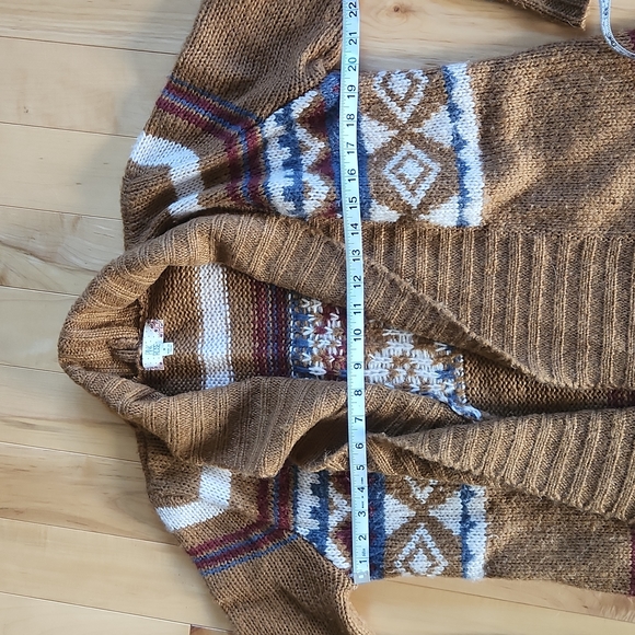 Warm Cardigan - Picture 3 of 7